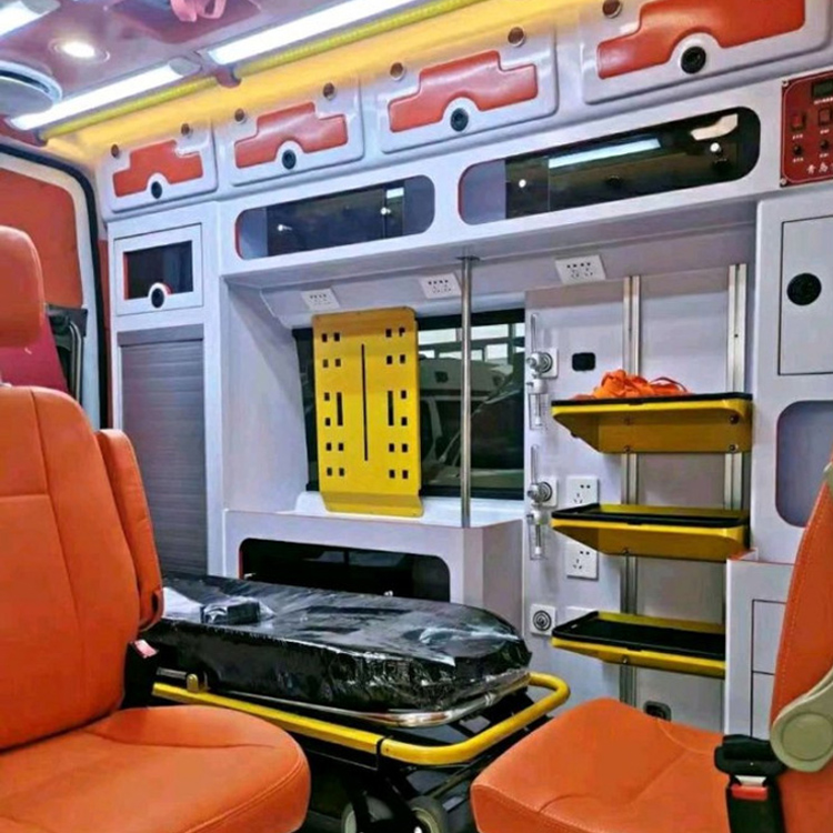凌云长途救护车护送病人租赁价格